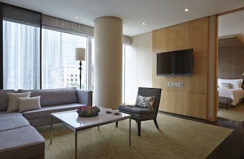 Four Seasons Hotel Tokyo At Marunouchi