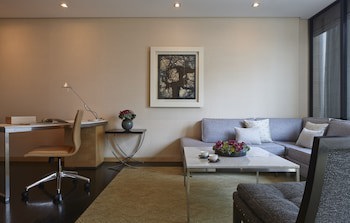 Four Seasons Hotel Tokyo At Marunouchi