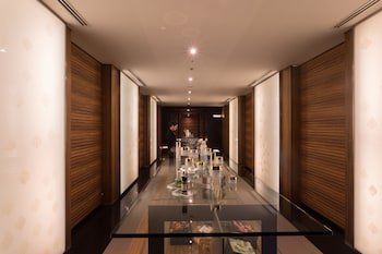 Four Seasons Hotel Tokyo At Marunouchi