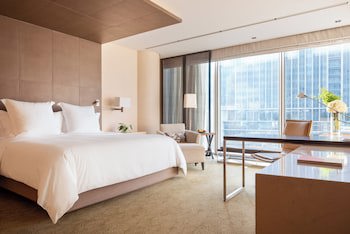 Four Seasons Hotel Tokyo At Marunouchi