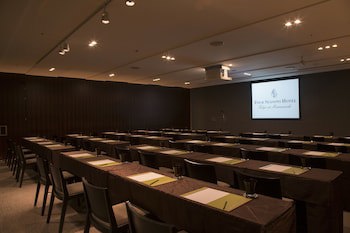 Four Seasons Hotel Tokyo At Marunouchi