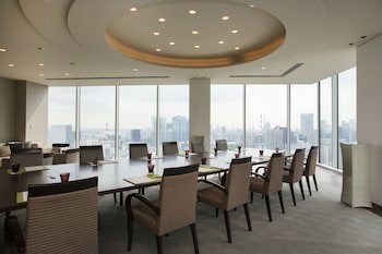 Four Seasons Hotel Tokyo At Marunouchi