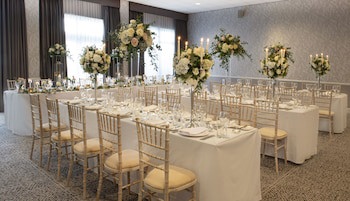 North Lakes Hotel And Spa