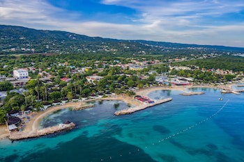 Decameron Club Caribbean Runaway Bay, Ramada All-Inclusive Resort