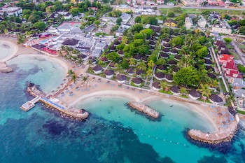 Decameron Club Caribbean Runaway Bay, Ramada All-Inclusive Resort