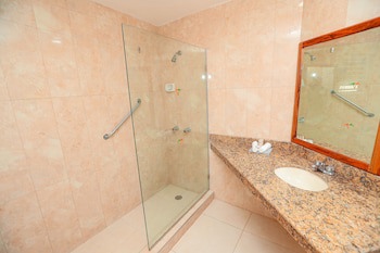 Decameron Club Caribbean Runaway Bay, Ramada All-Inclusive Resort