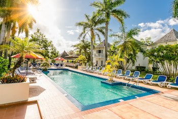 Decameron Club Caribbean Runaway Bay, Ramada All-Inclusive Resort