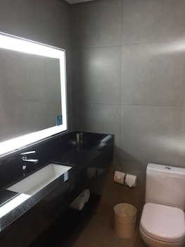 Comfort Suites Flamboyant