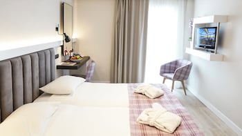 Athens Cypria Hotel