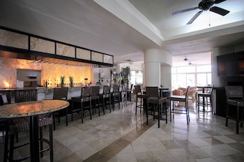 Aquamarina Beach Resort