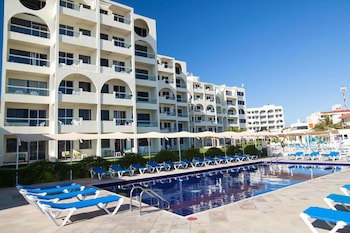 Aquamarina Beach Resort