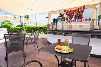 Aquamarina Beach Resort