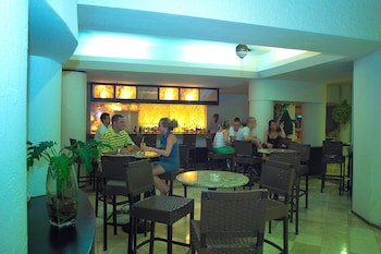 Aquamarina Beach Resort