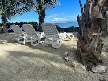 Captain Morgan's Retreat