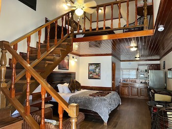 Captain Morgan's Retreat