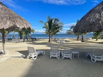 Captain Morgan's Retreat