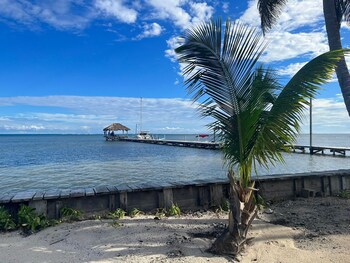 Captain Morgan's Retreat