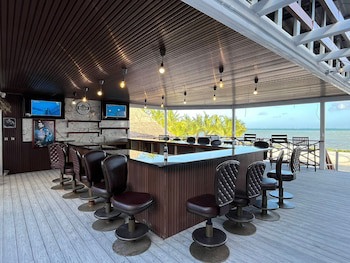 Captain Morgan's Retreat
