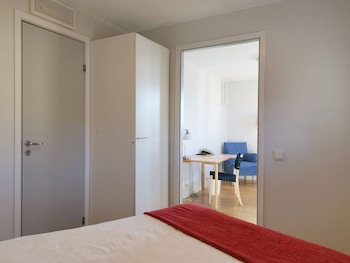 2Home Hotel Apartments