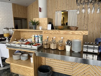 2Home Hotel Apartments