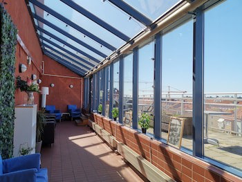 2Home Hotel Apartments