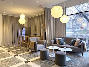 2Home Hotel Apartments