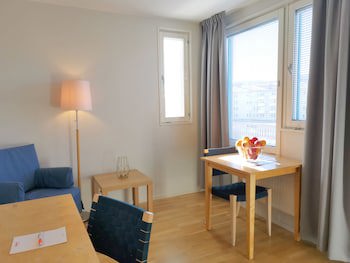 2Home Hotel Apartments