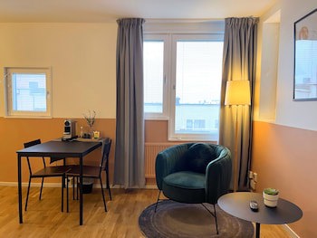 2Home Hotel Apartments