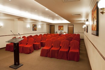 Landmark Hotel galeri fotoğrafı