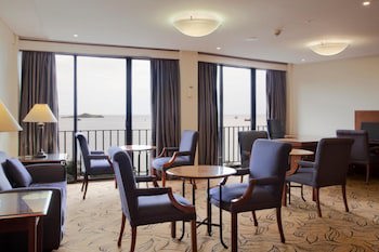 Crown Hotel
