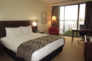 Crown Hotel