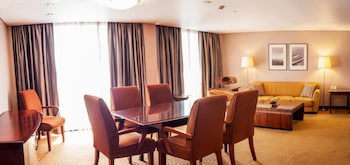 Crown Hotel