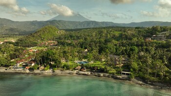 Alila Manggis, Bali