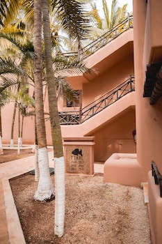 Reef Yucatan Hotel And Convention Center All Inclusive