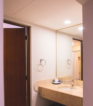 Reef Yucatan Hotel And Convention Center All Inclusive