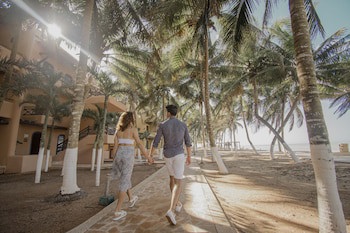 Reef Yucatan Hotel And Convention Center All Inclusive