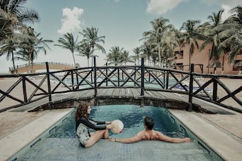 Reef Yucatan Hotel And Convention Center All Inclusive