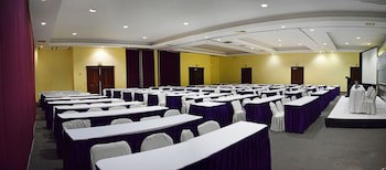 Reef Yucatan Hotel And Convention Center All Inclusive