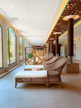 Hotel La Laguna Spa And Golf