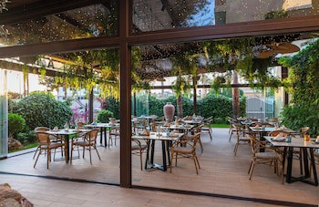 Hotel La Laguna Spa And Golf