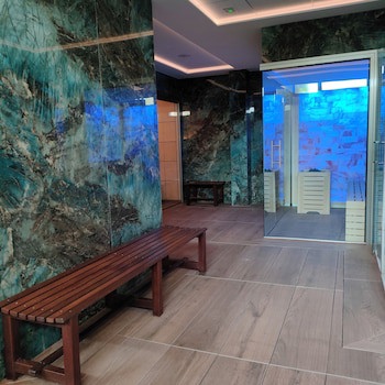 Hotel La Laguna Spa And Golf