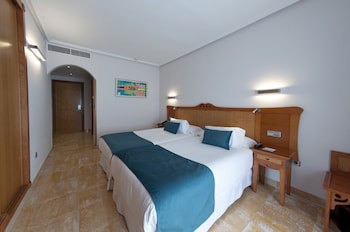 Hotel La Laguna Spa And Golf