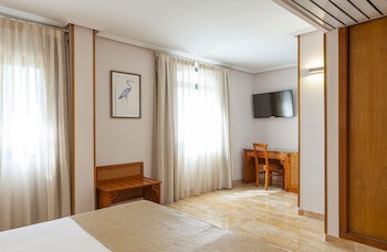 Hotel La Laguna Spa And Golf