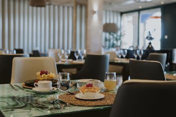 Hotel La Laguna Spa And Golf