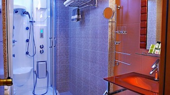 Heliotrope Hotels
