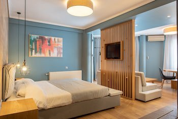 Heliotrope Hotels