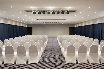 Four Points By Sheraton Dar Es Salaam New Africa