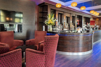 London Croydon Aerodrome Hotel, Bw Signature Collection