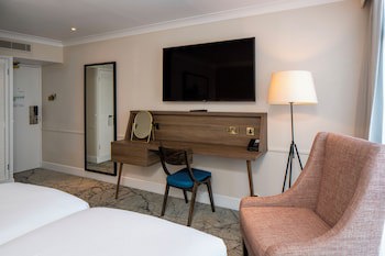 London Croydon Aerodrome Hotel, Bw Signature Collection