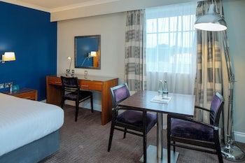 London Croydon Aerodrome Hotel, Bw Signature Collection